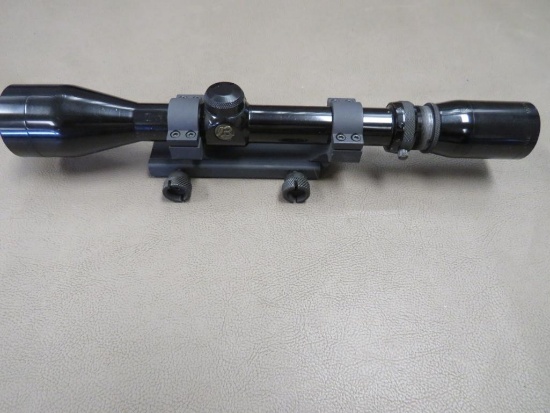 Burris Signature Series Rifle Scope with Armalite AR-15 Mount