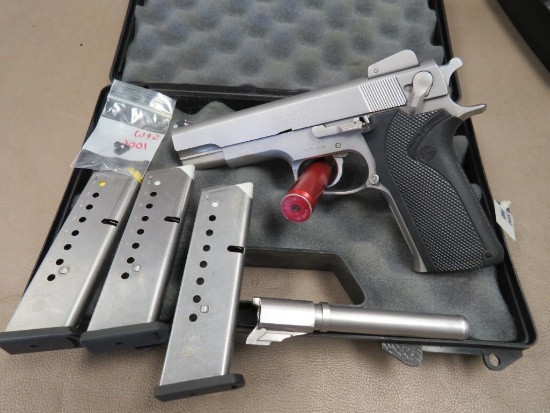 Smith & Wesson - 1006
