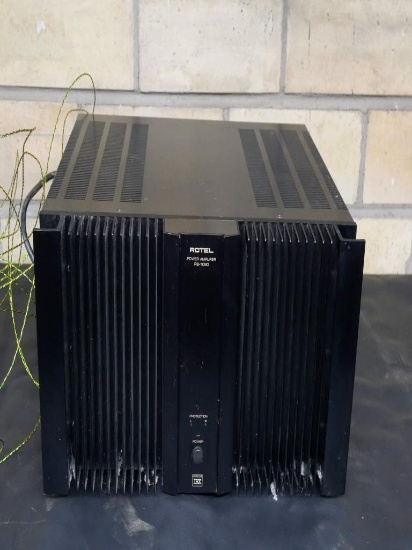 Rotel RB-1090 Power Amplifier