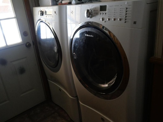 Electrolux Washer & Dryer Set with Pedestals