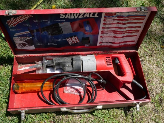 Miolwaukee Sawzall with Case & Manual