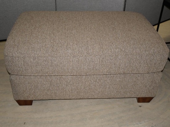 Flex Steel Upholstered Ottoman