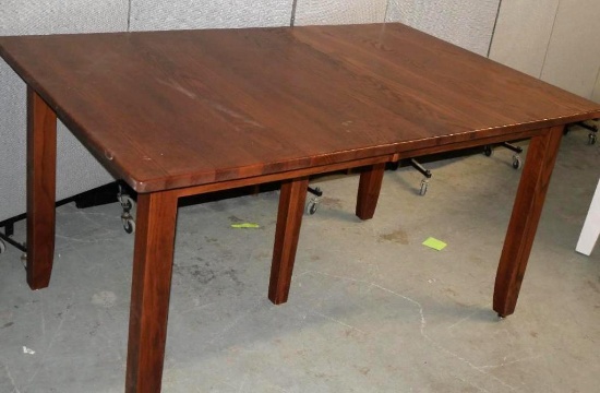 Nice Mavin Furniture Co Cherry Wood Table with 2 Leaves