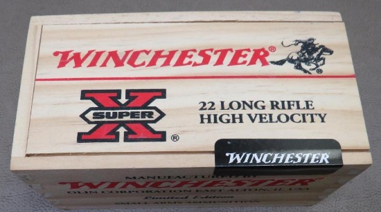 Winchester Super X 22 LR Ammunition in Wooden Chest