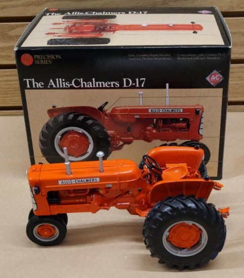 Ertl 1/16 Scale The Allis-Chalmers D-17 Tractor