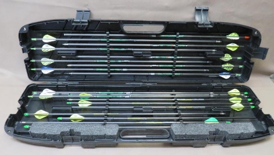 Arrow case with Carbon Fiber Arrows