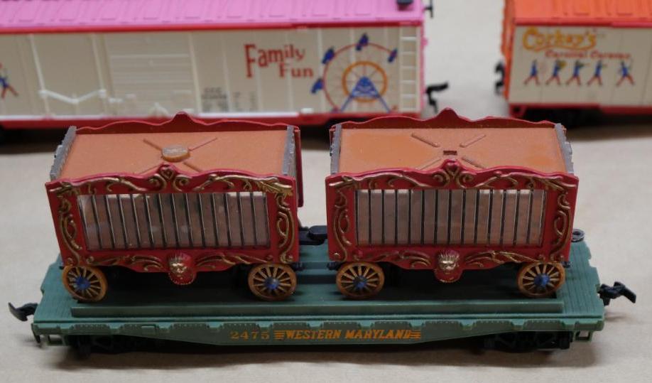 ビンテージHOトレインズ コーキー カーニバルキャラバン HO Gauge Corky's Carnival Caravan Train Set | Proxibid