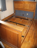 Great Classic Solid Wood Queen Bed