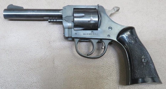 H&R 732, 32 S&W Long, Revolver, SN# AD34373