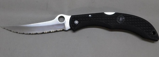 Spyderco Folding Lock back Blade