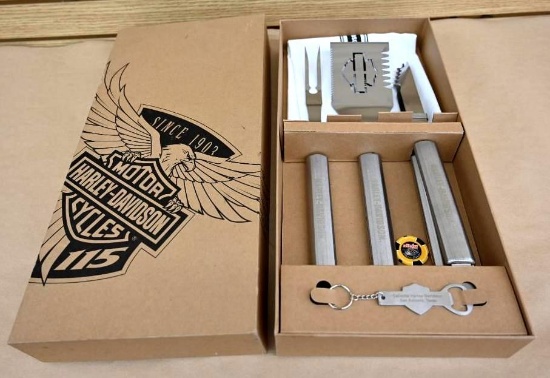 Harley Davidson BBQ set with Box