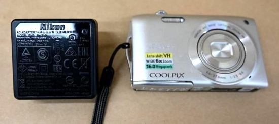 Nikon Cool Pix S3300 16MP Camera