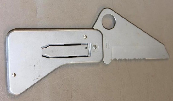 Spyderco AUS-6 Steel Card Knife