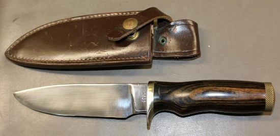 Excellent 1970s Era Smith and Wesson Outdoorsman Knife with Sheath C158