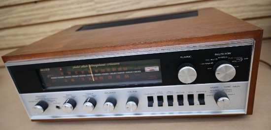 Allied model 395 Solid State Receiver