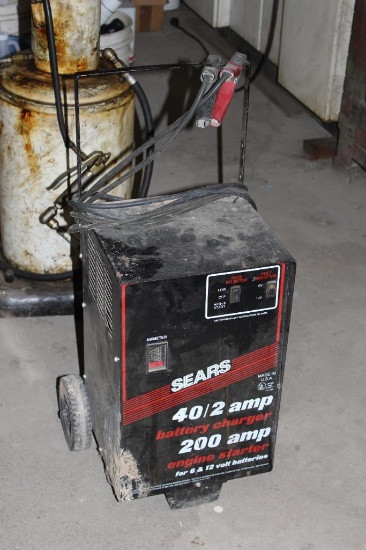 Sears 40/2 Amp Battery Charger, 200 Amp Engine Starter