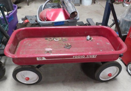 Radio Flyer 18 Wagon