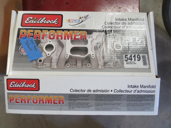 Edelbrock Performer Tripower Small Block Chevrolet Intake Manifold