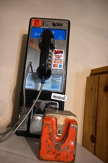 Quest Pay Phone