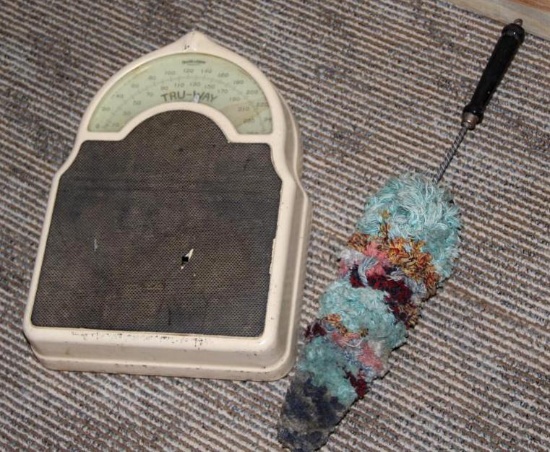 Antique Tru-Way Scale with Yarn Duster