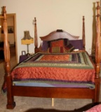 Full Size Poster Bed with Side Table and Lamp