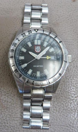 Swiss Luminox Series 2000 Wrist Watch