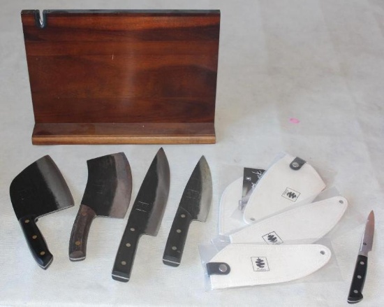 Set of Four Coolina Knives with Sheaths and Magnetic Board