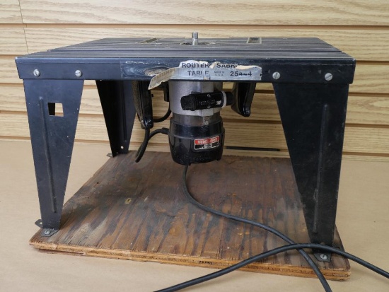 Craftsman Router with Table
