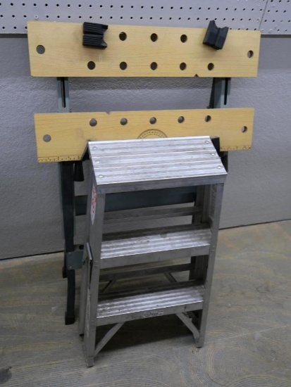 Keller 2' Aluminum Step Ladder & Work Stand