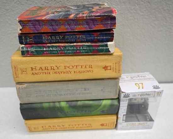 Harry Potter Books & Severus Snape Funko