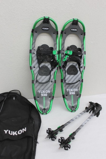 Yukon Snow Shoes with Trekking Poles and Carry Bag