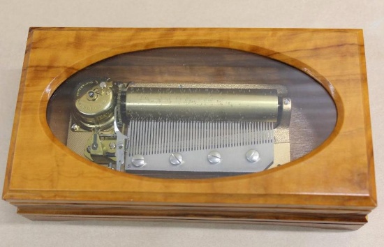 Lionvale of San Francisco Music Box