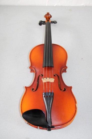 Knilling Bucharest 3/4 Violin with Bow and Case