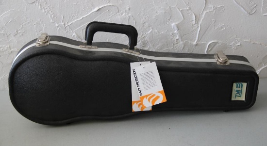 New with Tags E TKL Hard-Shell 1/4 Violin Case