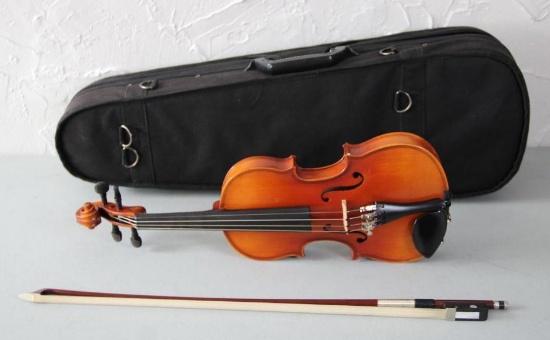 Knilling Sinfonia 1/4 Size Violin with Bow and Case