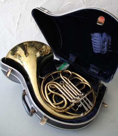 Conn Single French Horn 14D with Case