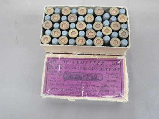 Antique Winchester 32-20 Ammuniiton with Two-Piece Box