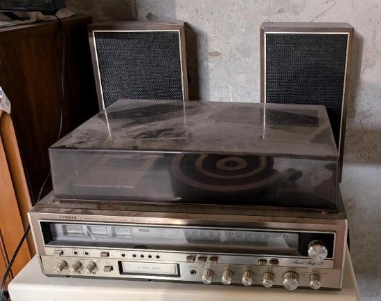 Fisher MC-3160 with Speakers