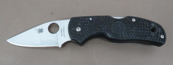 Spyderco CPM S35VN Folding Knife
