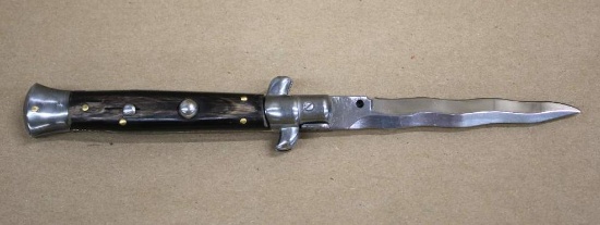 Automatic Italian Stiletto with Serpentine Blade