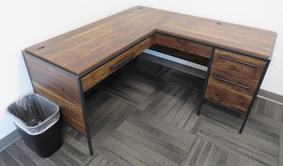 Corner Desk
