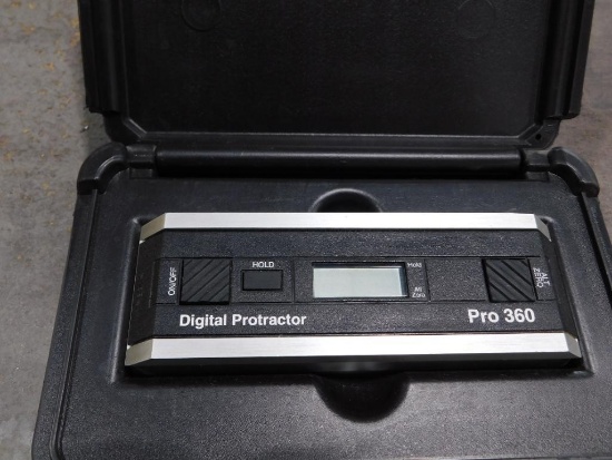 Digital Protractor