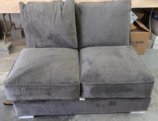 Gray Sectional Section