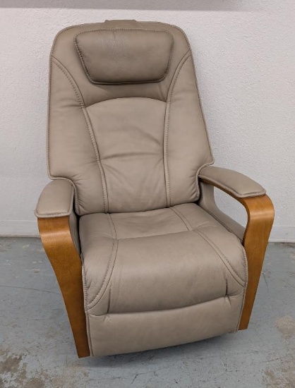 Fjord's Helsinki Tan Leather Power Relaxer