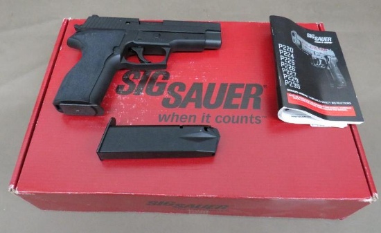 SIG SAUER P226-40S&W, PISTOL, SN UU601962