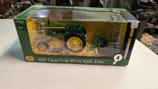 Ertl Precision Key Series 4 420 Tractor w/ KBL Disc