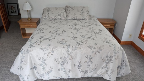 Queen Size Bedroom Set