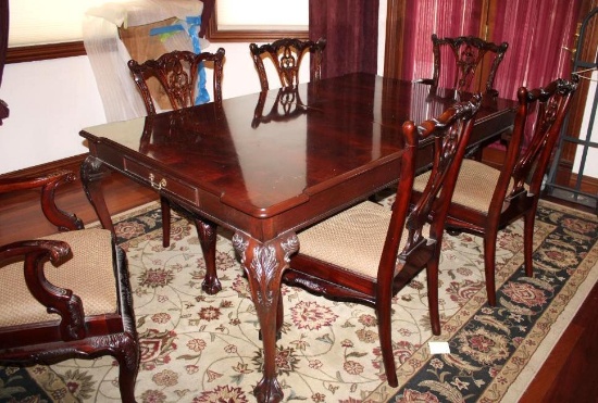 Incredible Elaborate Mohogany Claw-Foot Dining Table with Six Chairs and Additional Leaf