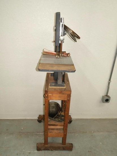 PowR Kraft Bandsaw Mounted on Stand