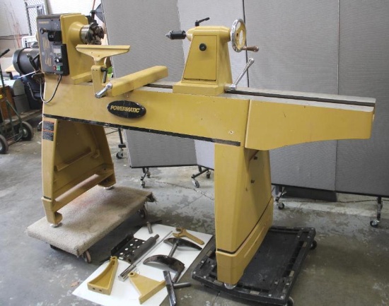 Powermatic Model 3520C Variable-Speed Wood Lathe